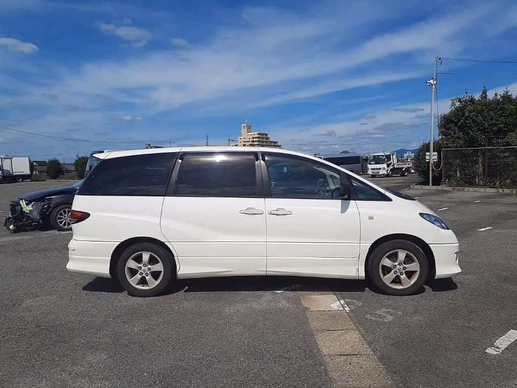 TOYOTA ESTIMA