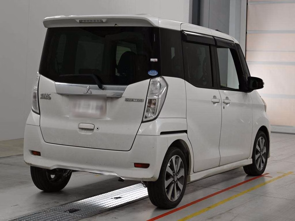 MITSUBISHI EK SPACE