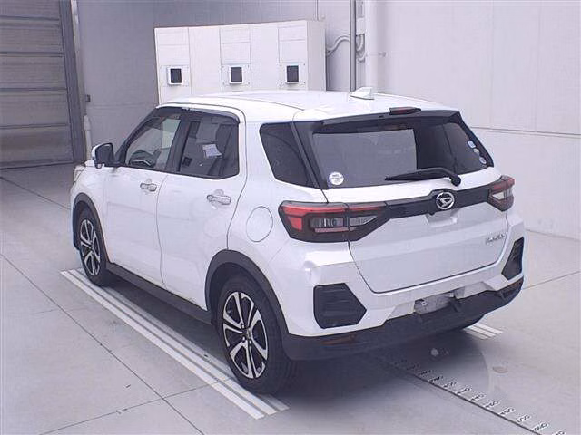 DAIHATSU ROCKY
