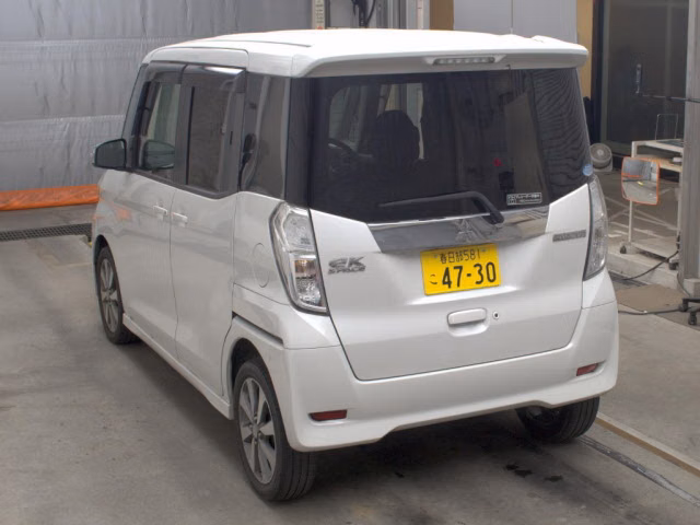 MITSUBISHI EK SPACE