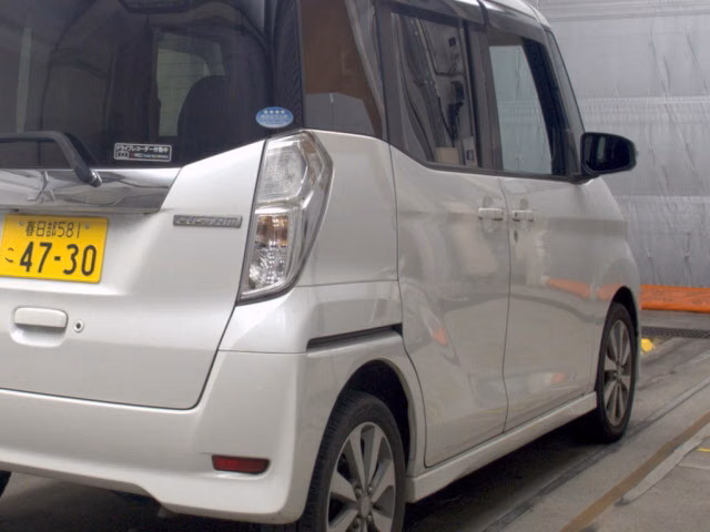 MITSUBISHI EK SPACE