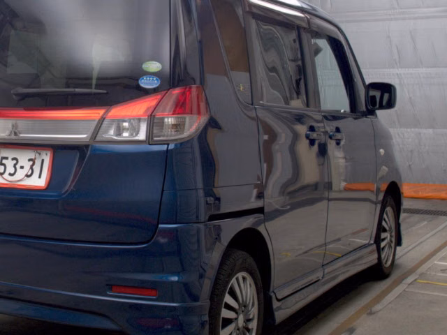 MITSUBISHI DELICA D:2