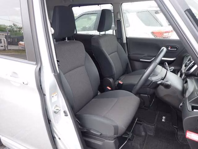MITSUBISHI DELICA D:2