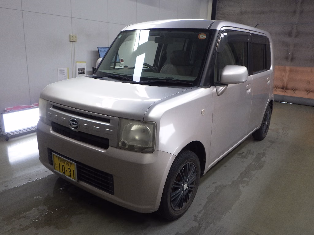 DAIHATSU MOVE CONTE