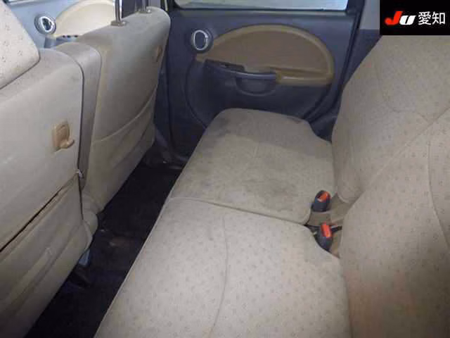 DAIHATSU MOVE LATTE
