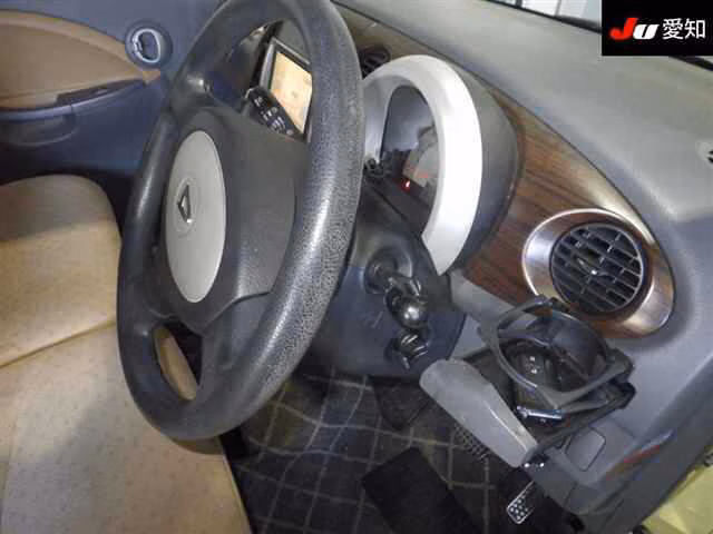 DAIHATSU MOVE LATTE