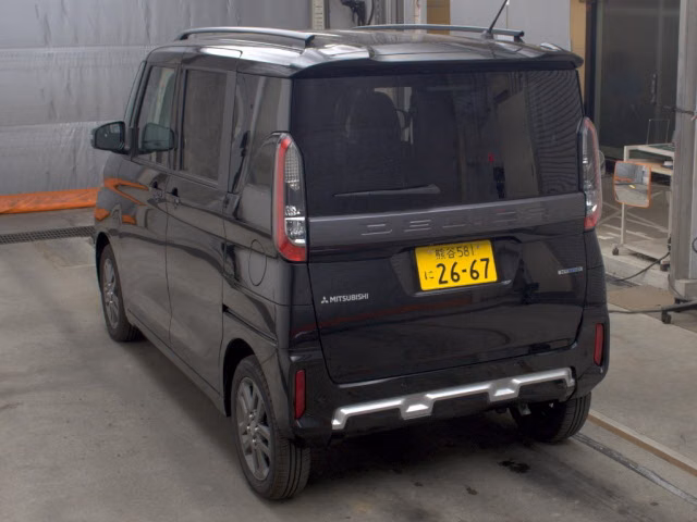 MITSUBISHI DELICA MINI