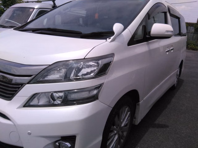 TOYOTA VELLFIRE