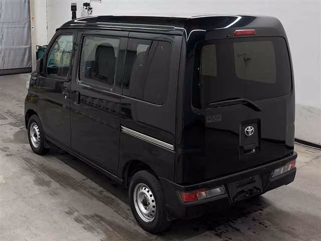 TOYOTA PIXIS VAN