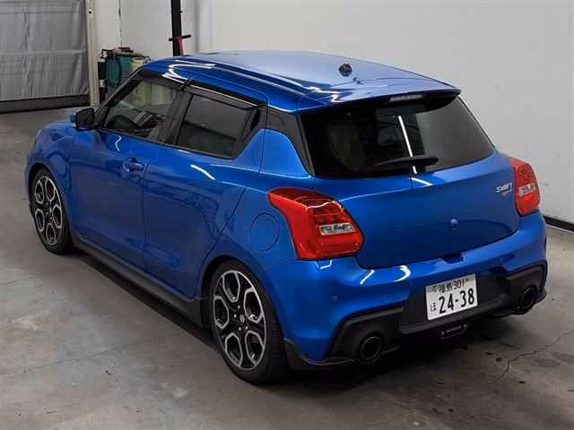SUZUKI SWIFT