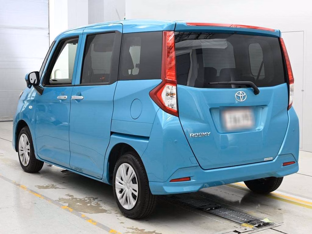 TOYOTA ROOMY