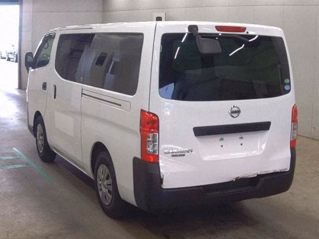 NISSAN NV350 CARAVAN
