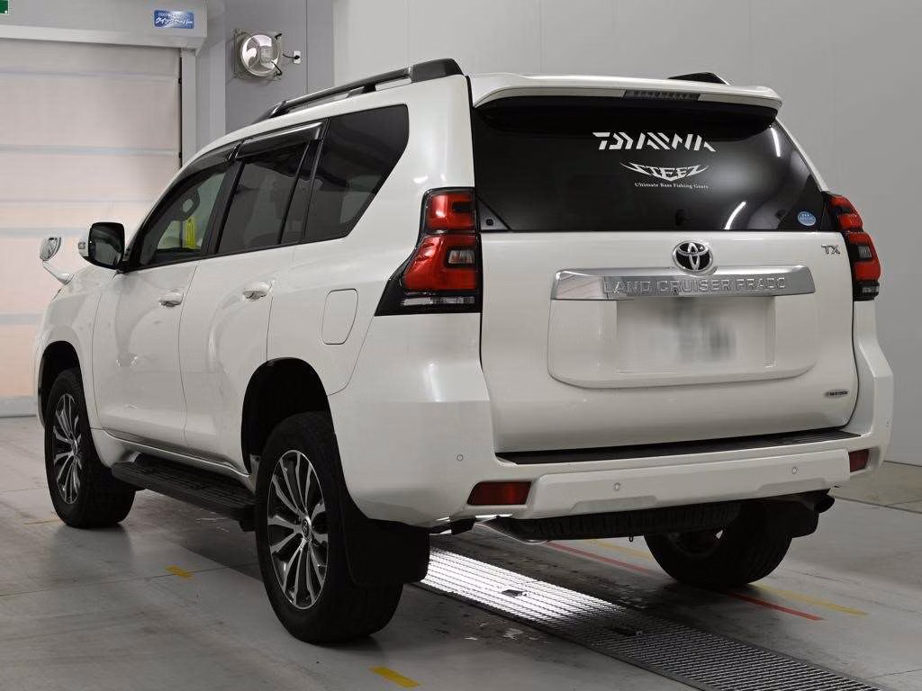TOYOTA LAND CRUISER PRADO