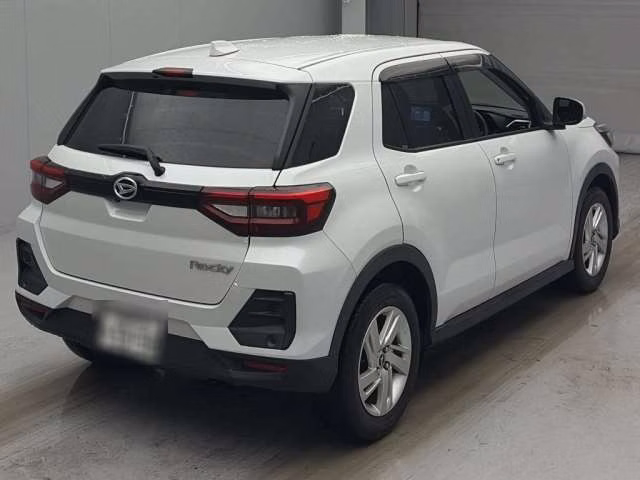 DAIHATSU ROCKY