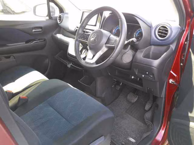 MITSUBISHI EK X