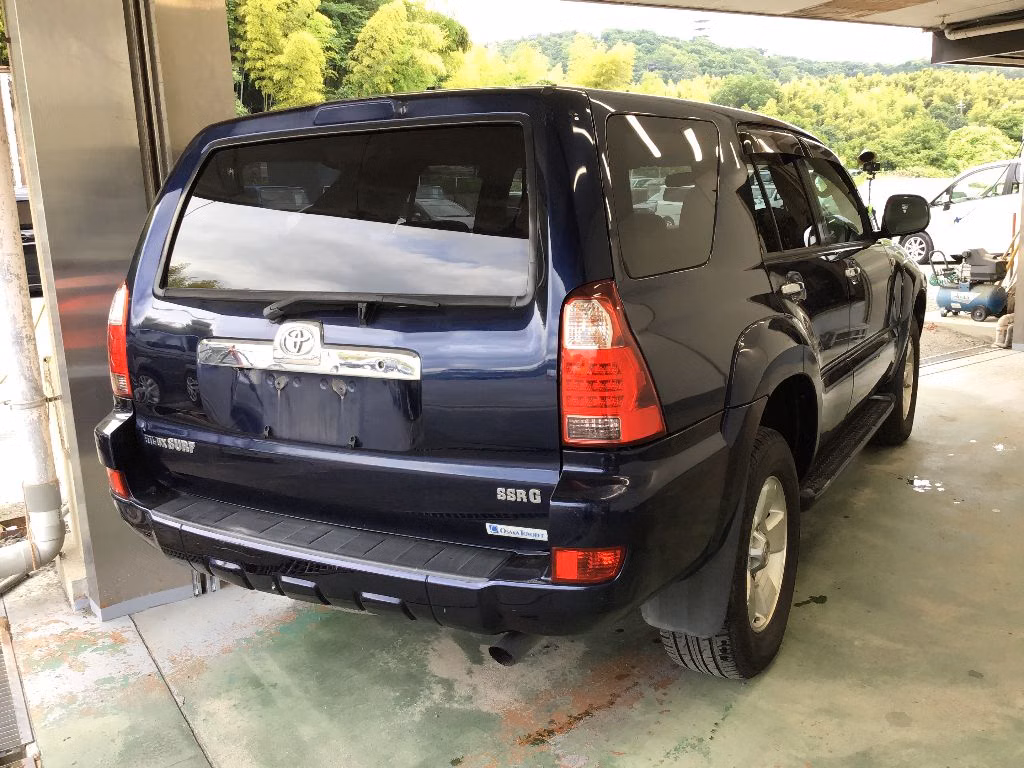 TOYOTA HILUX SURF