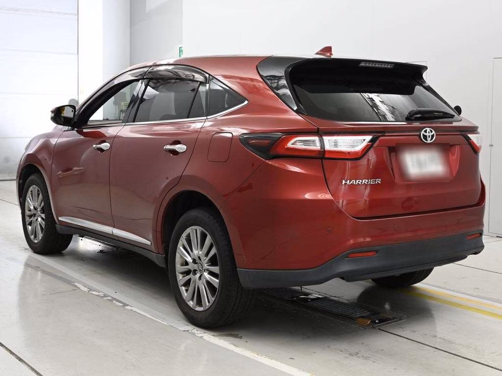 TOYOTA HARRIER