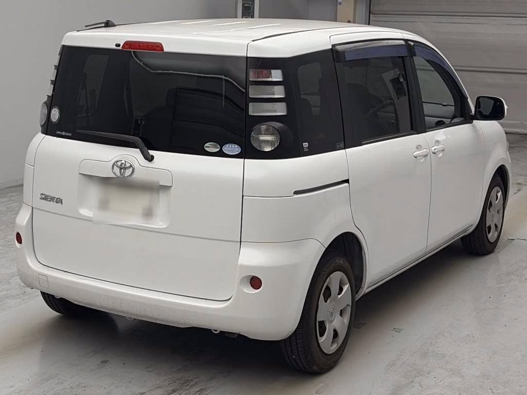 TOYOTA SIENTA