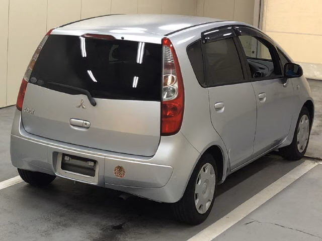 MITSUBISHI COLT