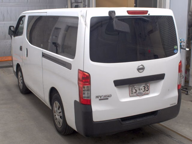NISSAN NV350 CARAVAN