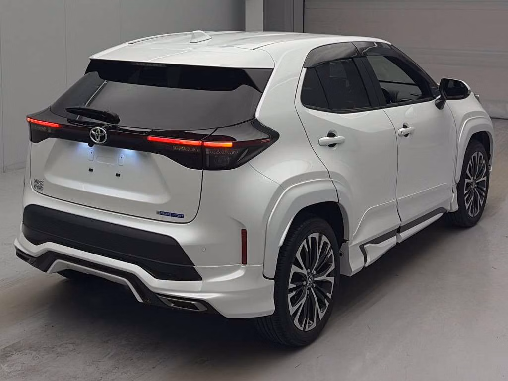 TOYOTA YARIS CROSS