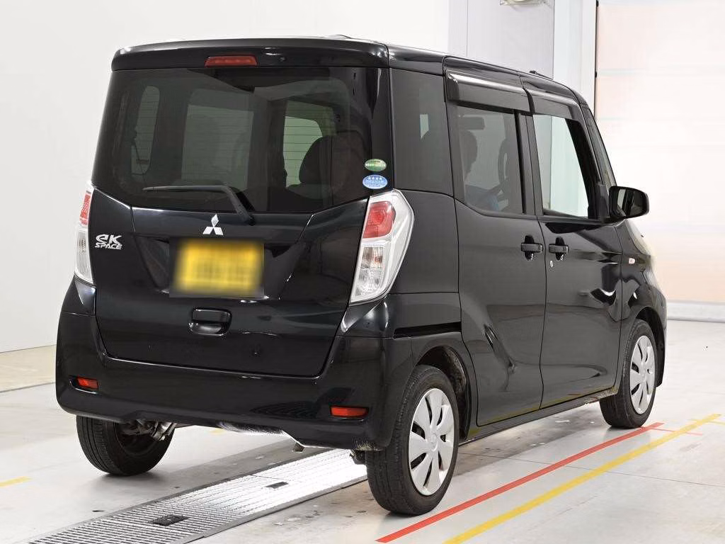 MITSUBISHI EK SPACE