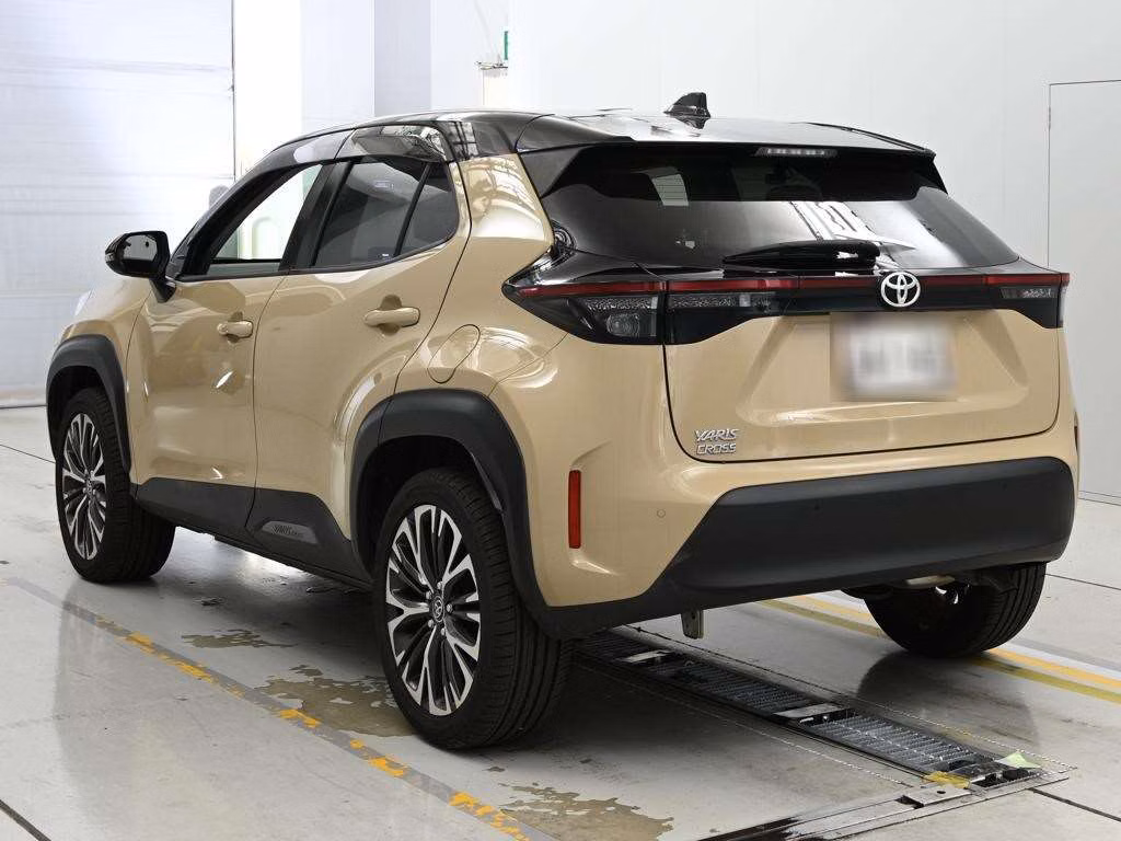 TOYOTA YARIS CROSS