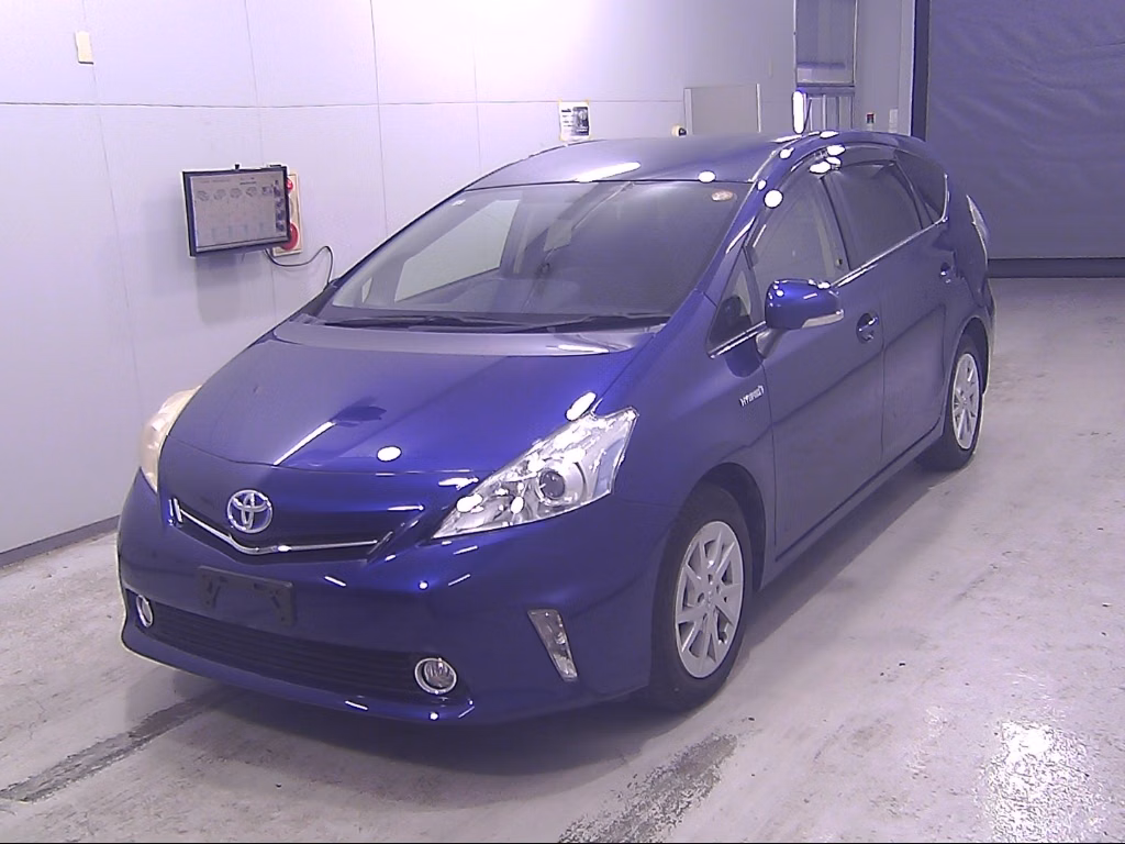 TOYOTA PRIUS ALPHA