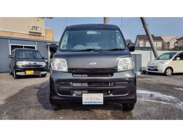 TOYOTA PIXIS VAN