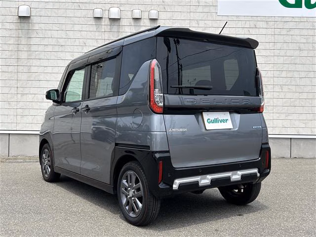 MITSUBISHI DELICA MINI
