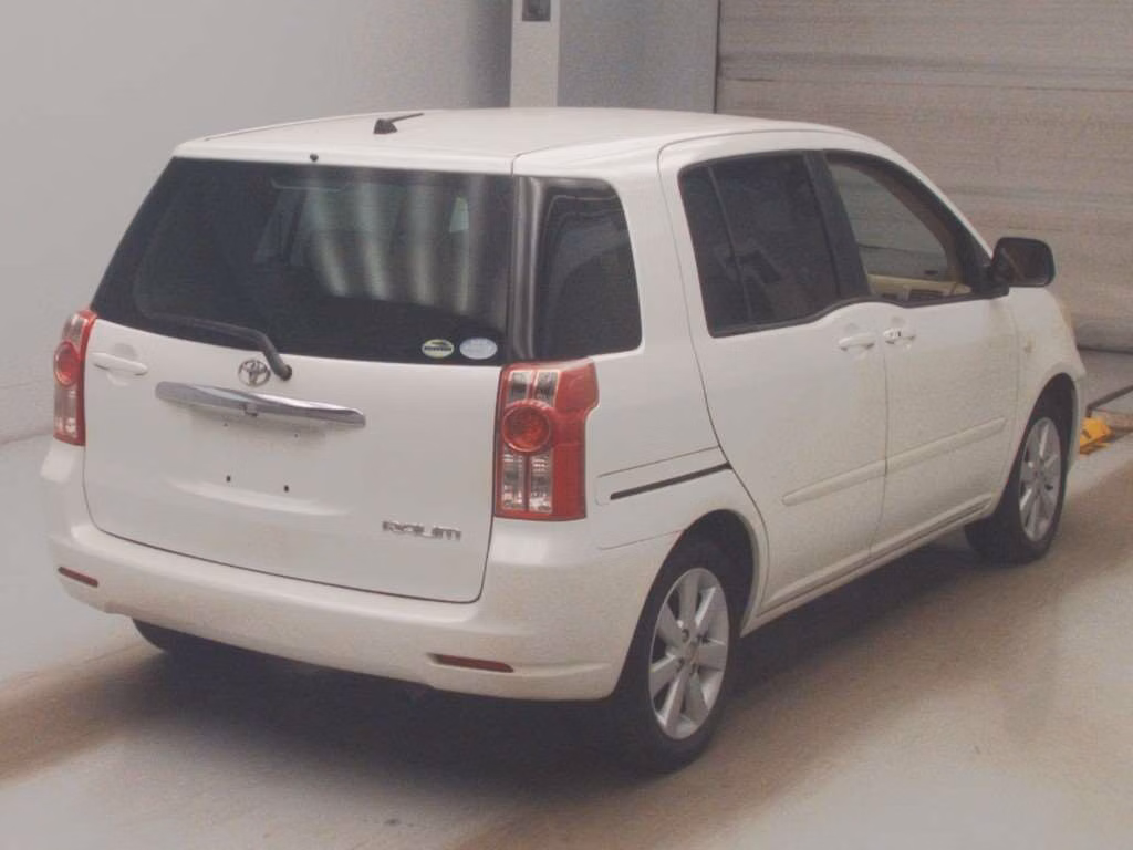TOYOTA RAUM