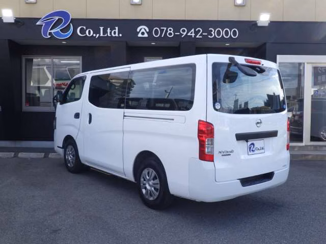 NISSAN NV350 CARAVAN