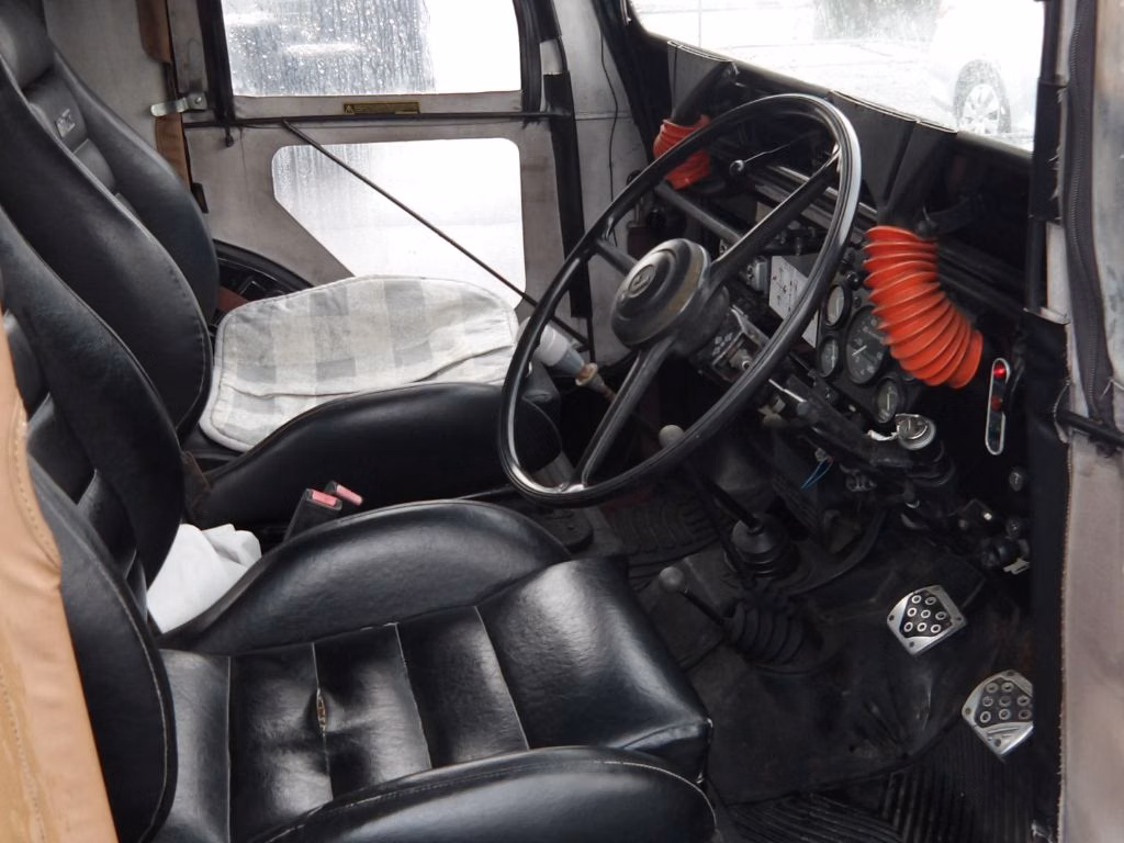 MITSUBISHI JEEP