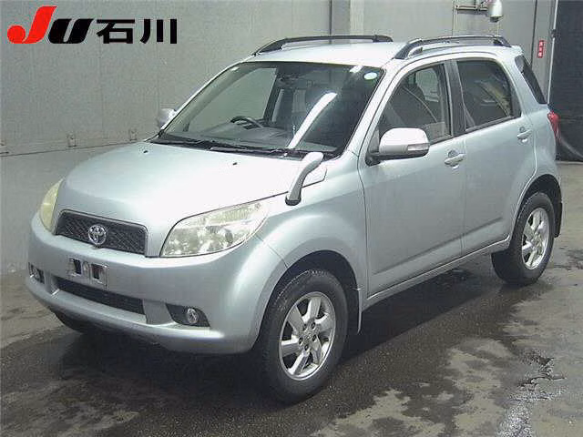 TOYOTA RUSH