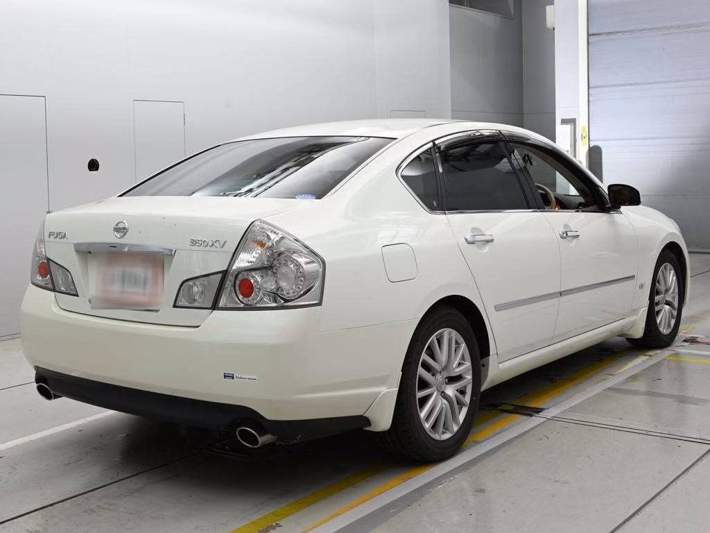 NISSAN FUGA