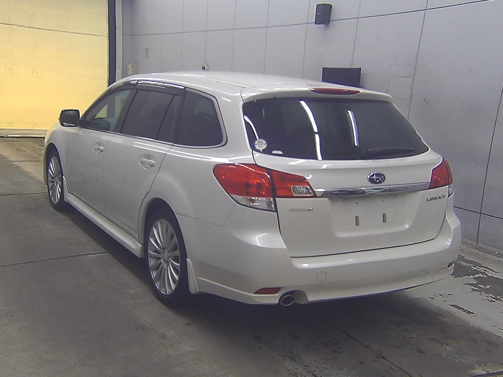 SUBARU LEGACY