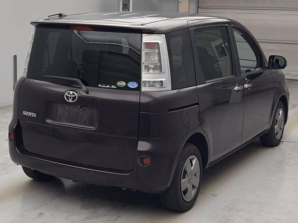 TOYOTA SIENTA