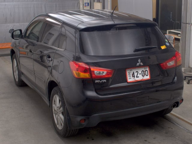 MITSUBISHI RVR