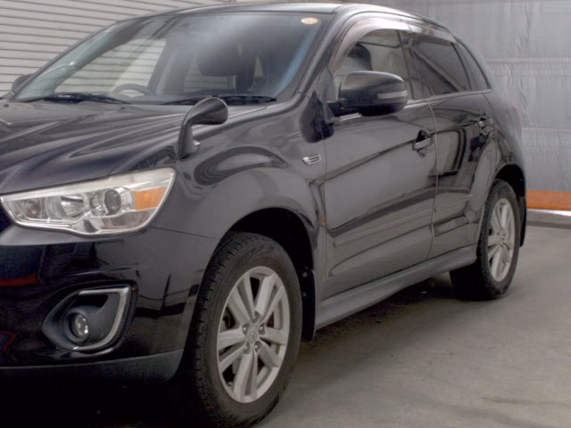 MITSUBISHI RVR