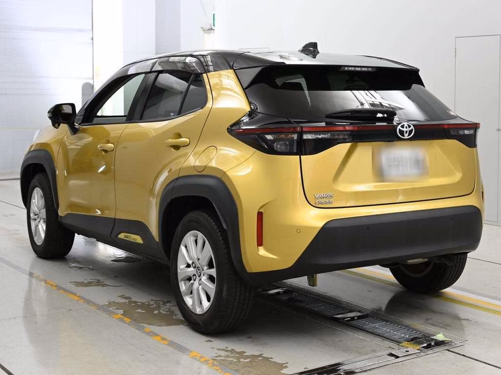 TOYOTA YARIS CROSS