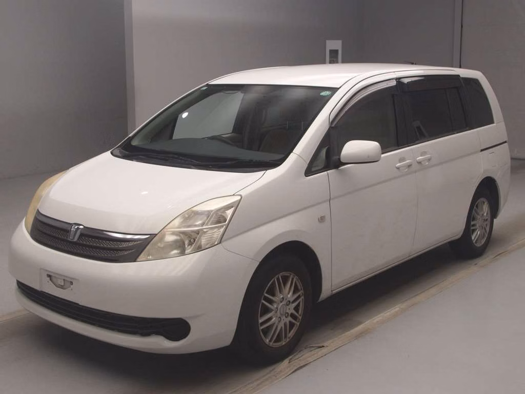 TOYOTA ISIS
