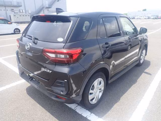 DAIHATSU ROCKY