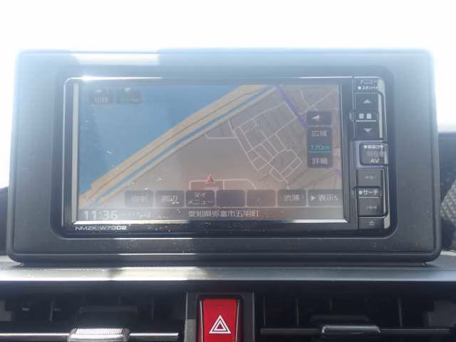 DAIHATSU ROCKY