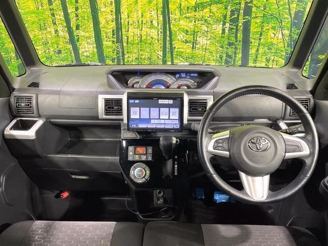 TOYOTA PIXIS MEGA