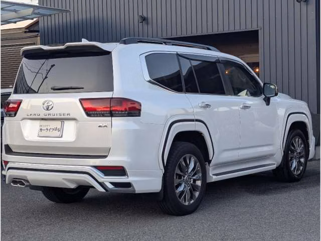 TOYOTA LAND CRUISER