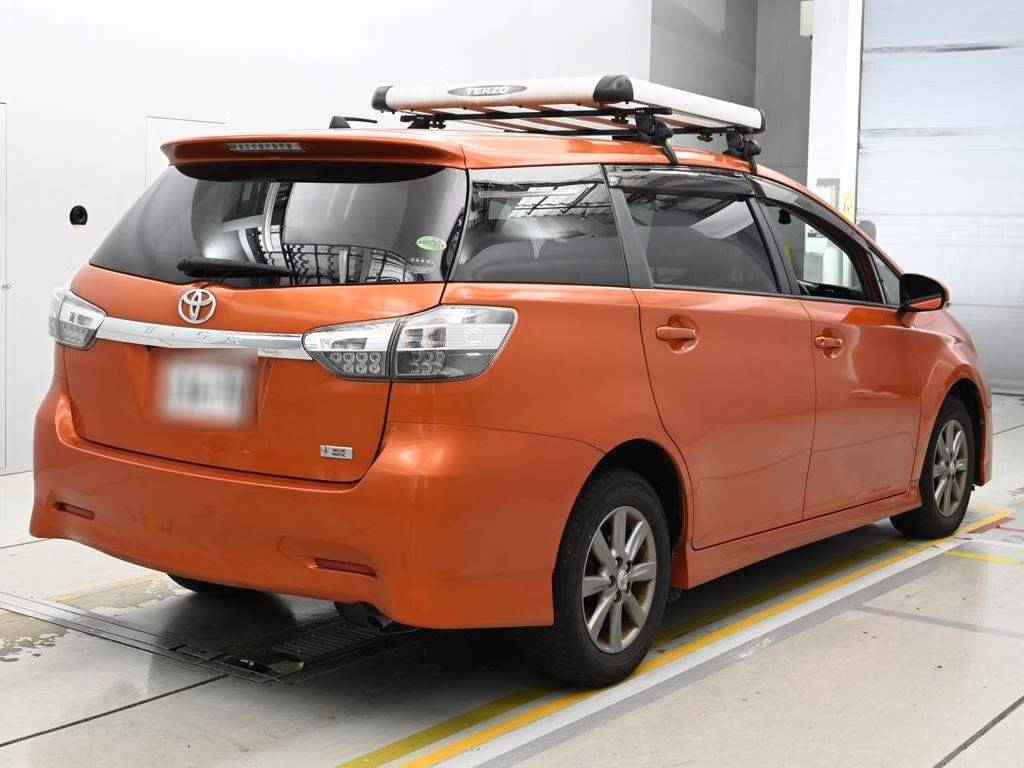 TOYOTA WISH