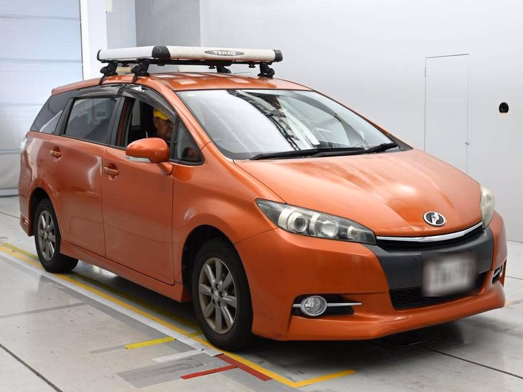 TOYOTA WISH