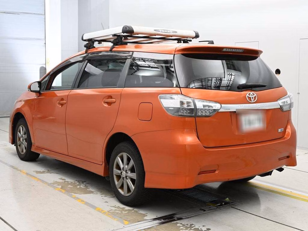 TOYOTA WISH