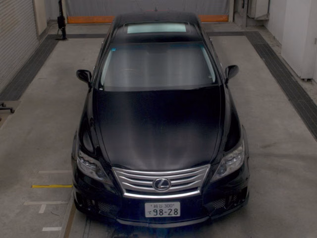 LEXUS LS460