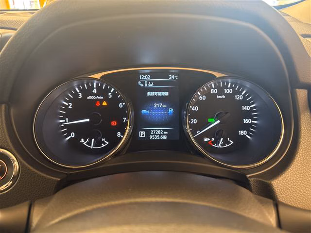 NISSAN X-TRAIL